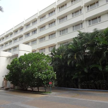 Ellaa Hotel Gachibowli Haidarábád Kültér fotó